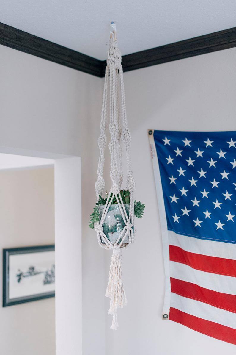 Macramama Macrame Modern Plant Hanger
Jungle Pillows