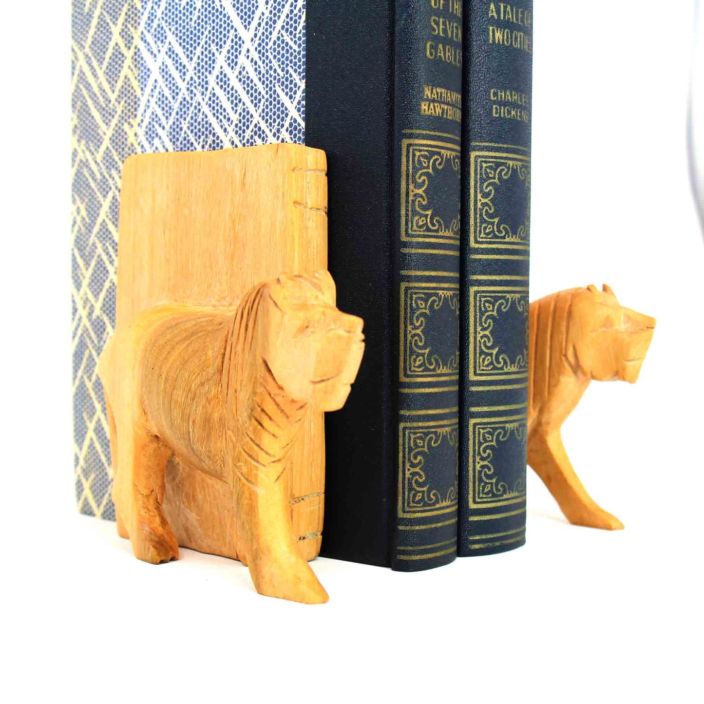 Jedando Handicrafts Carved Wood Lion Book Ends