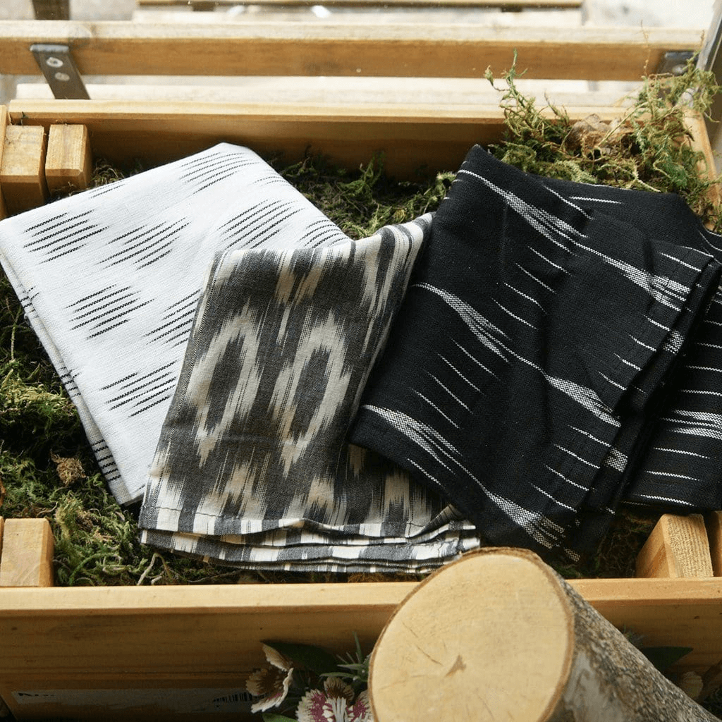 Rustic Loom Black Modern Arrow Stripe Cloth Dinner Napkins Set of 4
Jungle Pillows