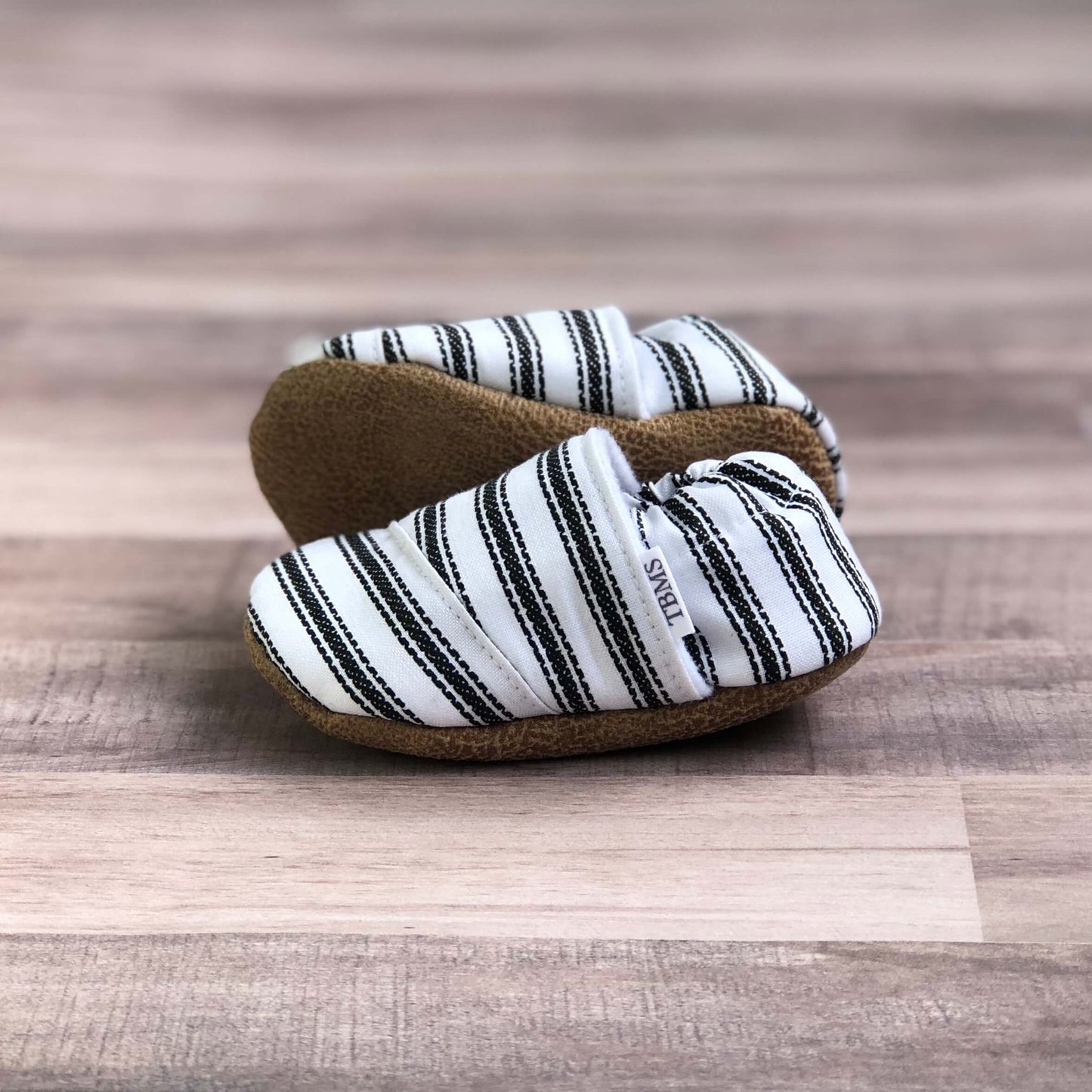 Trendy Baby Mocc Shop Black and White Nautical Stripes Low Tops
Jungle Pillows
