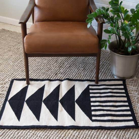 Decor Artesanal Handmade Geometric Wool Aztec Rug | Natural Tribal Wool ...
