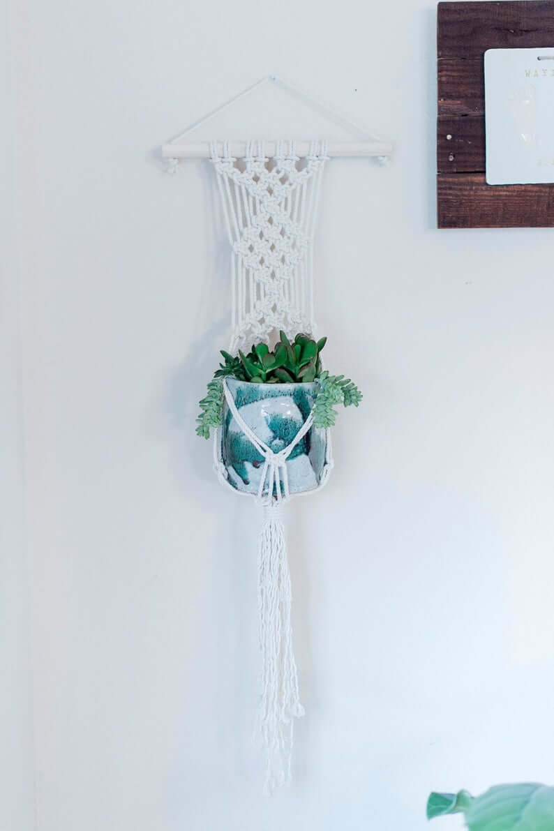 Macramama Macrame Wall Plant Hanger with White Wood Dowel
Jungle Pillows