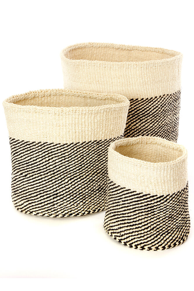 Swahili African Modern Set of Three Black and Cream Twill Sisal Nesting Baskets