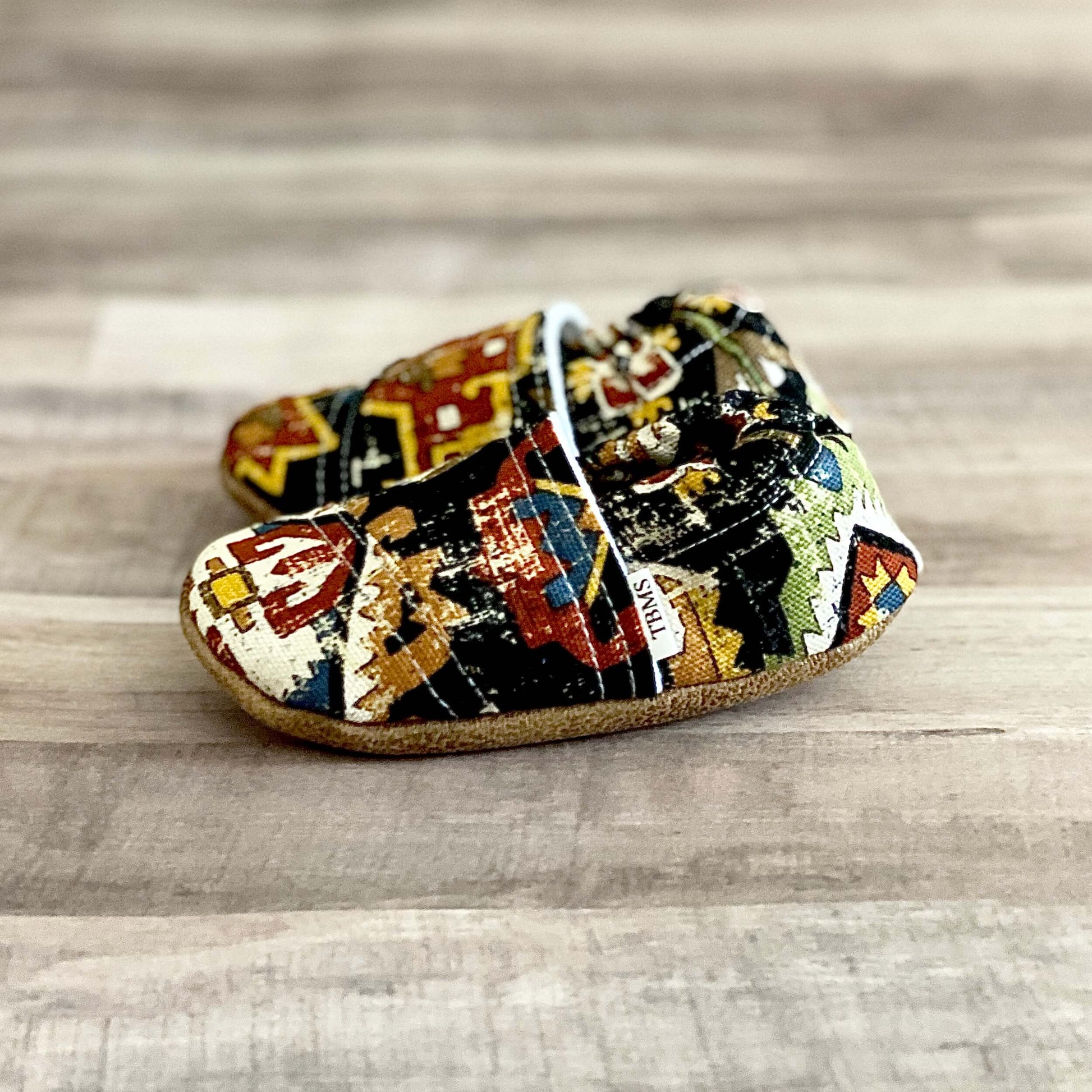 Trendy Baby Mocc Shop Tribal Angled Low Tops
Jungle Pillows