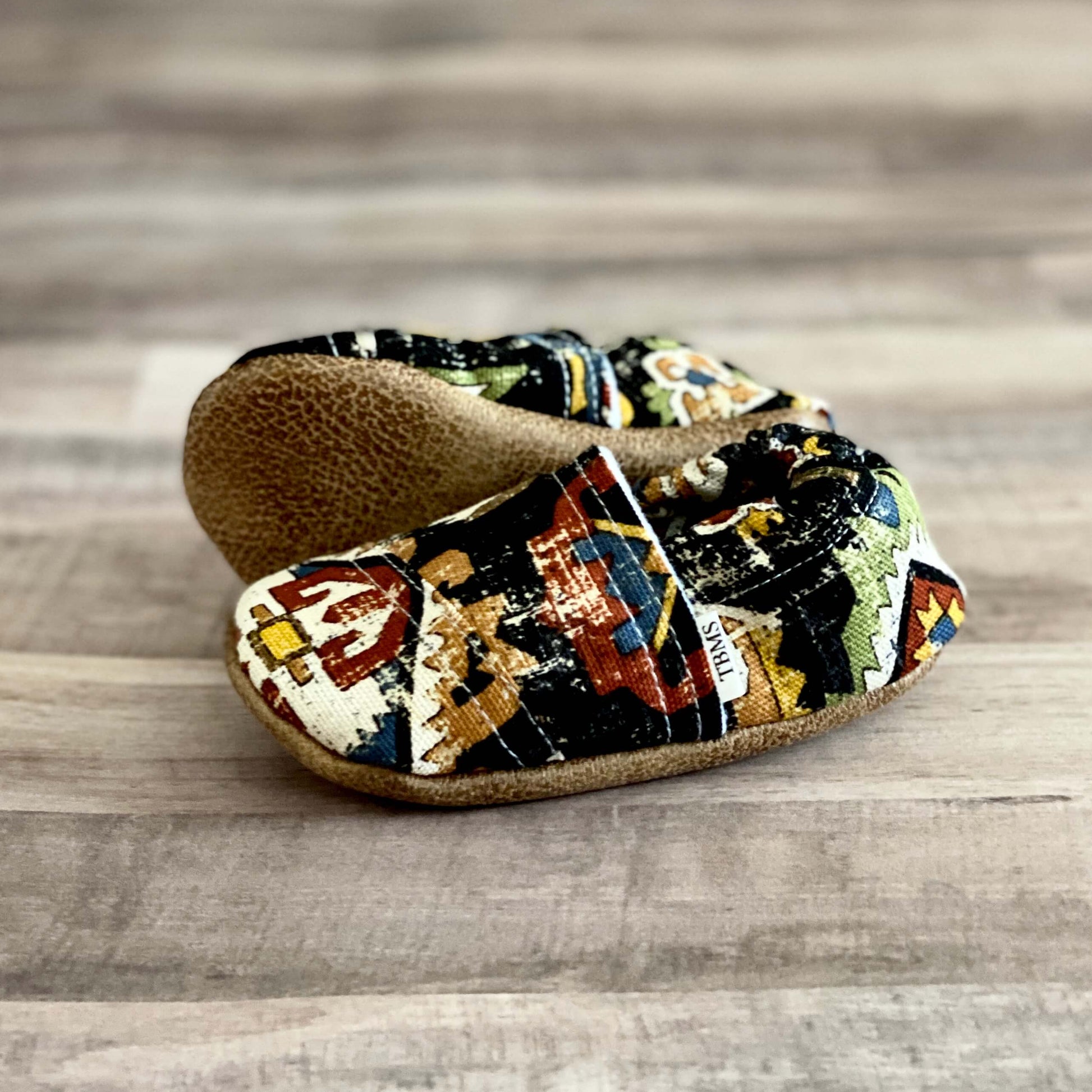 Trendy Baby Mocc Shop Tribal Angled Low Tops
Jungle Pillows