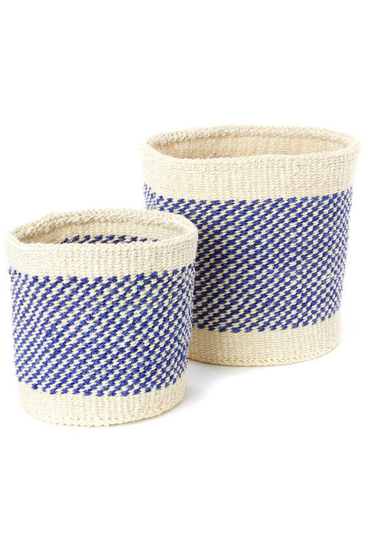 Swahili African Modern Set of Two Blue and Cream Twill Sisal Nesting Baskets